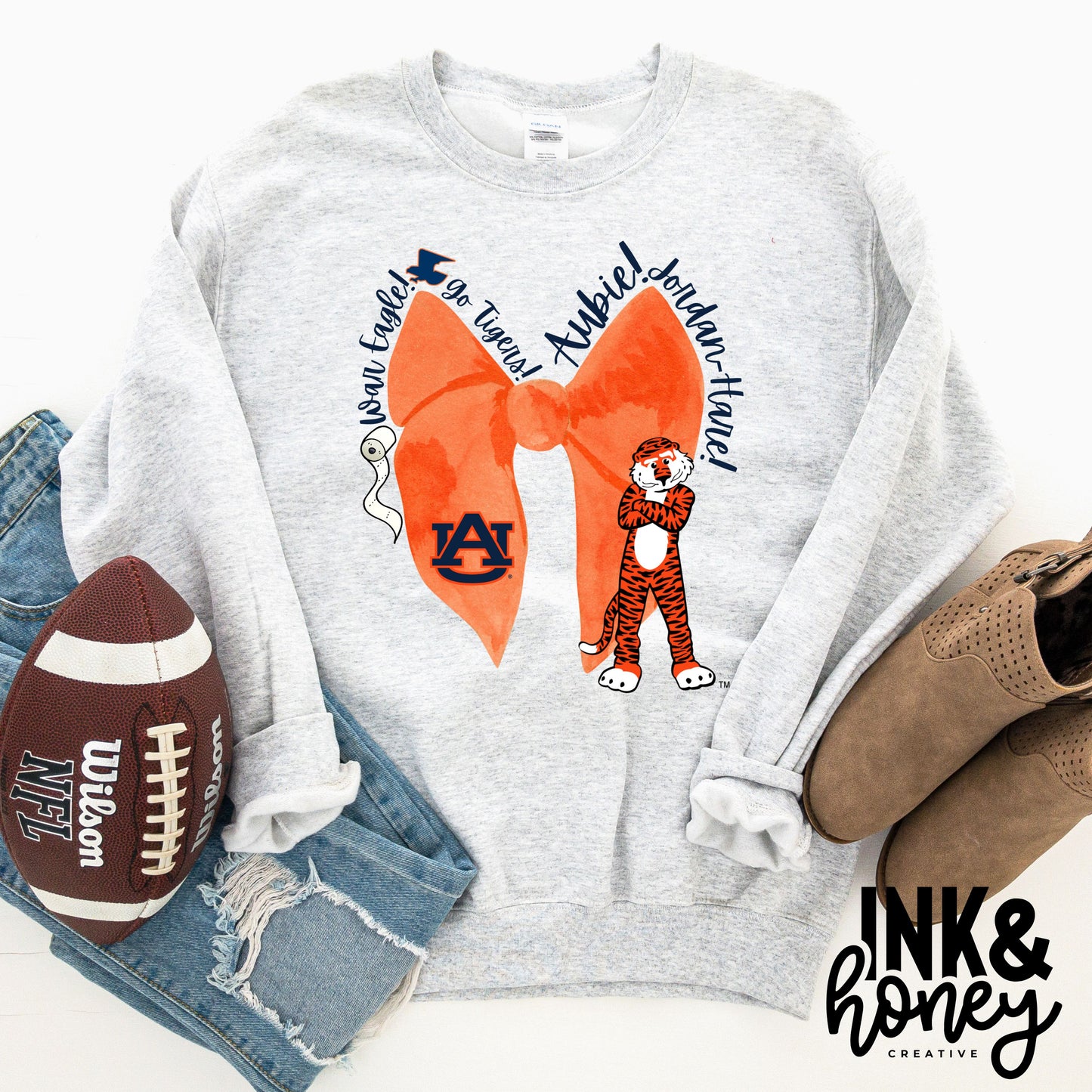 auburn bow tee